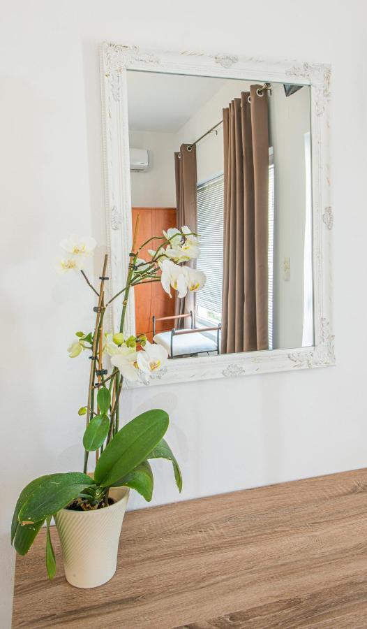 Elounda Square Home Bagian luar foto