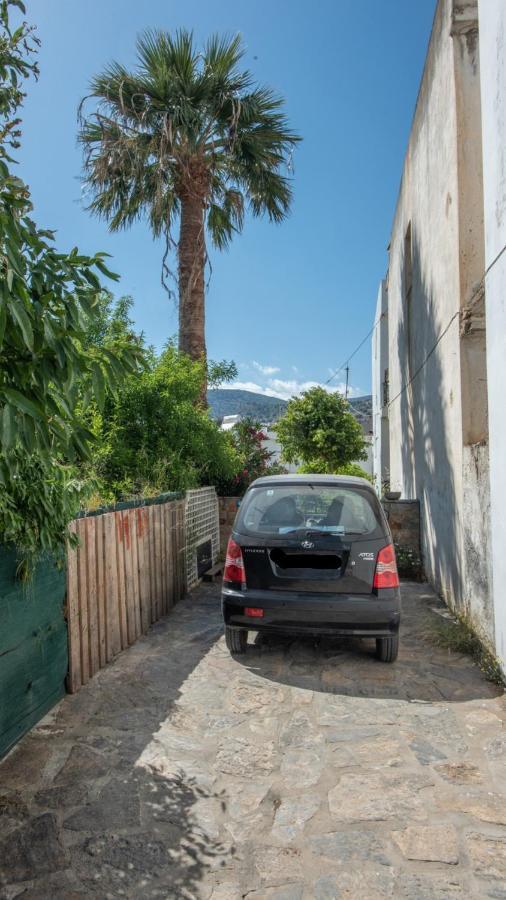 Elounda Square Home Bagian luar foto