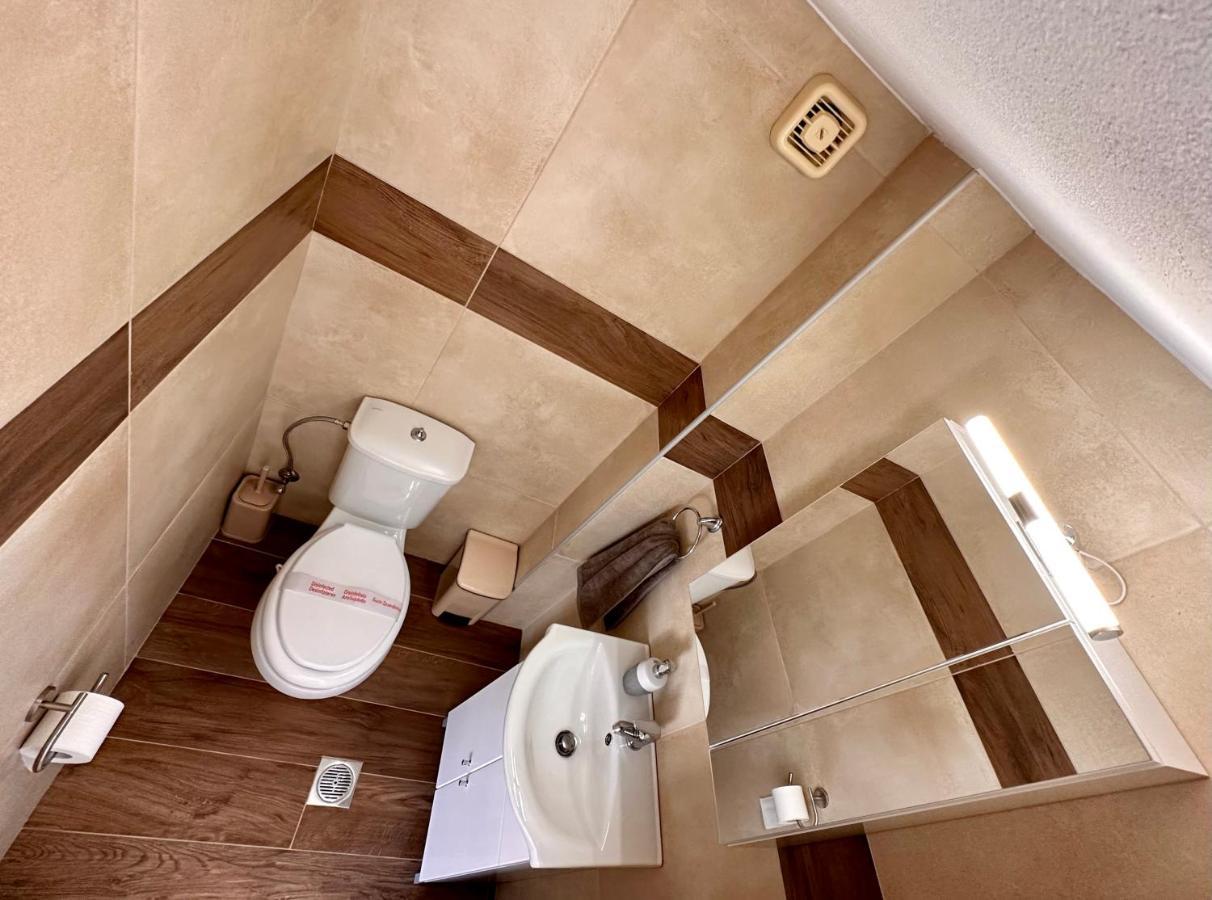 Elounda Square Home Bagian luar foto